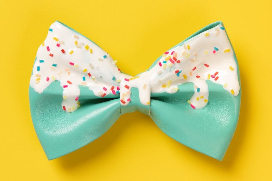 How to pitch story to a journalist - bowtie with sprinkles